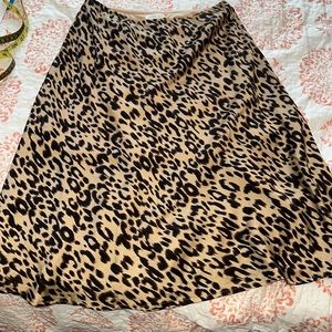'Sienna Sky' leopard satin flowy midi skirt - NWT